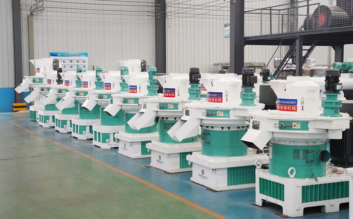 黑龍江秸稈顆粒機可再生顆粒燃料生產(chǎn)設(shè)備.JPG 黑龍江秸稈顆粒機可再生顆粒燃料生產(chǎn)設(shè)備.JPG