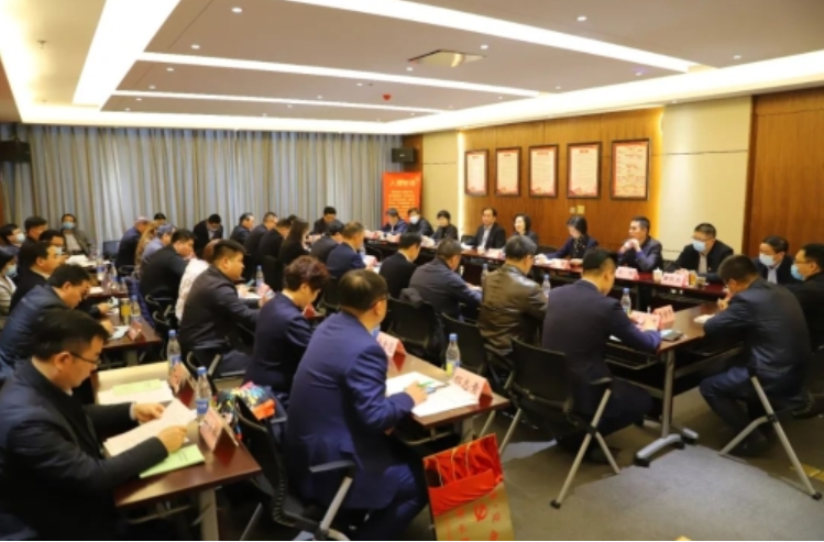 非公經(jīng)濟(jì)領(lǐng)域“盈商潤濟(jì)?黨旗紅”示范創(chuàng)建工作推進(jìn)會在三慶實(shí)業(yè)集團(tuán)有限公司召開.png 非公經(jīng)濟(jì)領(lǐng)域“盈商潤濟(jì)?黨旗紅”示范創(chuàng)建工作推進(jìn)會在三慶實(shí)業(yè)集團(tuán)有限公司召開.png