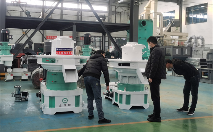 木屑造粒機展示廳.jpg 木屑造粒機展示廳.jpg