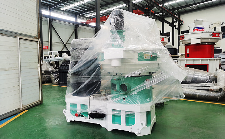 一張照片,記錄著制粒機發貨日常.jpg 一張照片,記錄著制粒機發貨日常.jpg