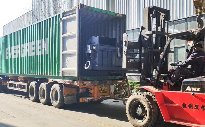 木屑顆粒機生產(chǎn)線發(fā)往英國倫敦,這是年產(chǎn)2萬噸的顆粒機生產(chǎn)線設(shè)備.jpg 木屑顆粒機生產(chǎn)線發(fā)往英國倫敦,這是年產(chǎn)2萬噸的顆粒機生產(chǎn)線設(shè)備.jpg